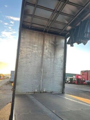 2013 SDC Tandem Axle Curtainside Trailer - 3