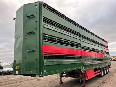 2011 Houghton Parkhouse Triaxle Livestock Trailer