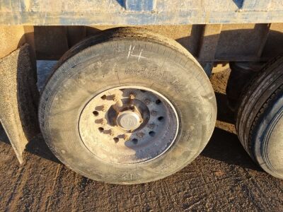 2007 United Triaxle Alloy Body Ejector Trailer - 19