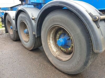 2007 Dennison Triaxle Sliding Skeletal Trailer - 6