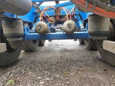 2007 Dennison Triaxle Sliding Skeletal Trailer - 7