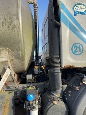 2007 Volvo FM 4x2 Vacuum Tank Rigid - 7