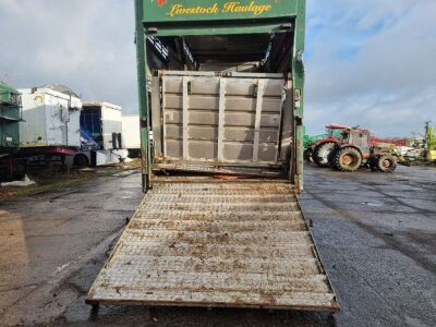 2011 Houghton Parkhouse Triaxle Livestock Trailer - 20