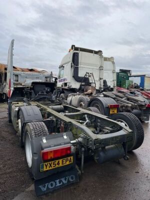 2004 Volvo FH 420 6x2 Midlift Tractor Unit - 5