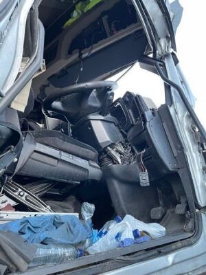 Mercedes Actros 6x2 Midlift Trator Unit - 10