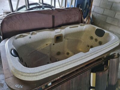 2 Person Jacuzzi - 14