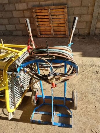 Oxyacetyline Cutting Equipment with Bottle Trolley