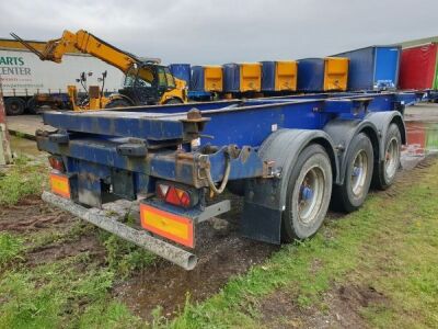 2004 Dennison Triaxle Sliding Skeletal Trailer - 4