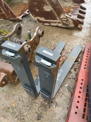 Set of Pallet Forks