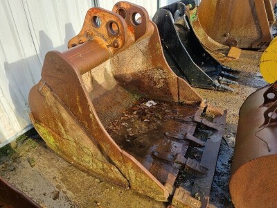 5ft Case Digging Bucket 85mm Pins  - 4