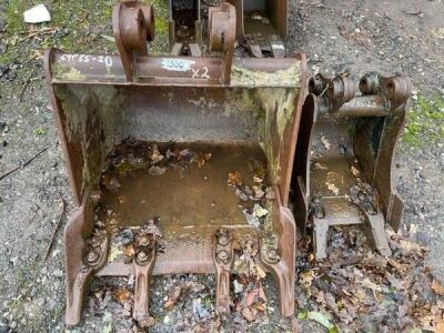 2 x Mini Digger Digging Buckets