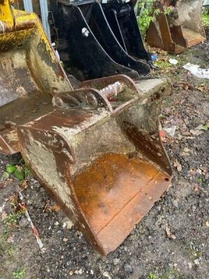 2ft Digging Bucket2ft Digging Bucket 45mm Pins  - 2