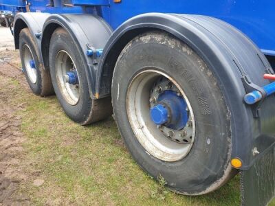 2007 Dennison Triaxle Sliding Skeletal Trailer - 5