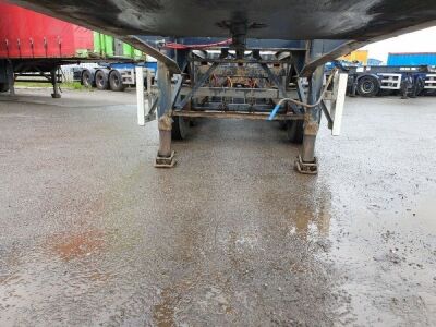 2006 Dennison Triaxle Sliding Skeletal Trailer - 4