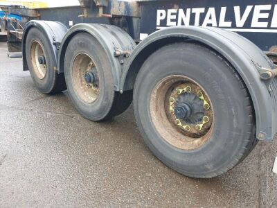 2006 Dennison Triaxle Sliding Skeletal Trailer - 5