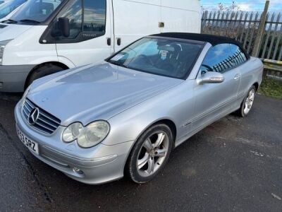 2003 Mercedes CLK 320. Avantgarde Convertible Coupe