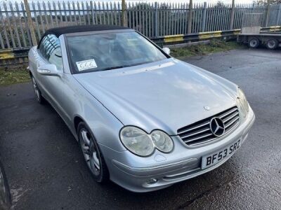 2003 Mercedes CLK 320. Avantgarde Convertible Coupe - 2