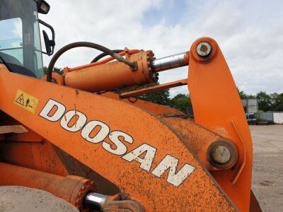 2010 Doosan DL350 Loading Shovel - 12