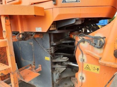 2010 Doosan DL350 Loading Shovel - 13