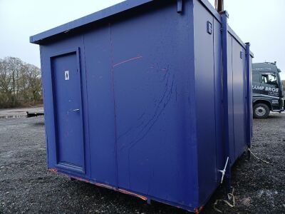 16 x 9 Jackleg Toilet Block - 3