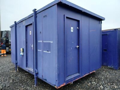 16 x 9 Jackleg Toilet Block - 4