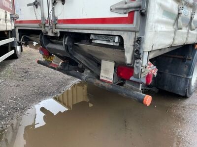 2014 MAN TGM 18 250 4x2 Curtainsider - 10