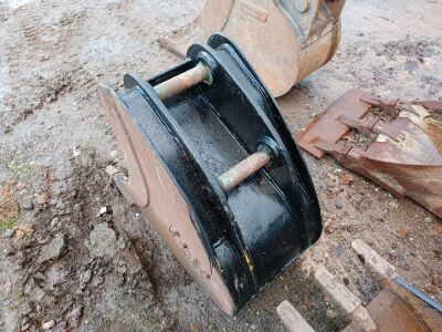 Scoop 1.5ft Digging Bucket 45mm Pins - 3