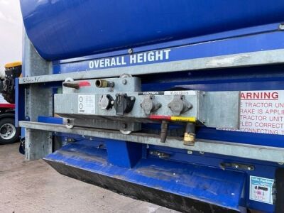 2013 Cartwright Triaxle Stepframe Curtainside Trailer - 5