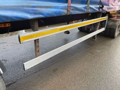 2005 Fruehauf Triaxle Curtainside Trailer - 8