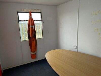 12ft x 8ft Jack Leg Office - 4