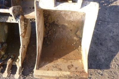 2ft Strickland Digging Bucket 45mm Pins - 3