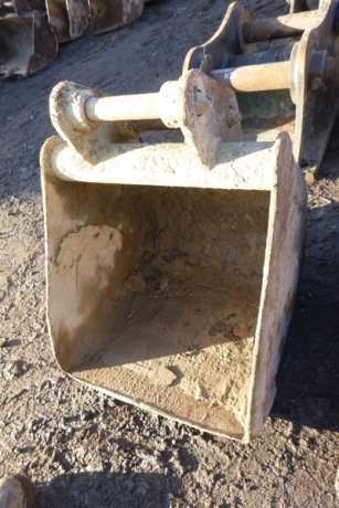 18" Ditching Bucket 35mm Pins