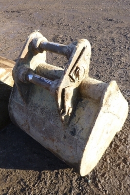 18" Ditching Bucket 35mm Pins - 2