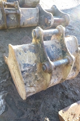 2ft JCB Digging Bucket 45mm Pins - 2