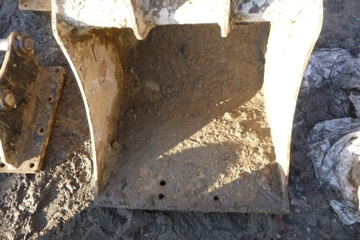 2ft JCB Digging Bucket 45mm Pins - 4