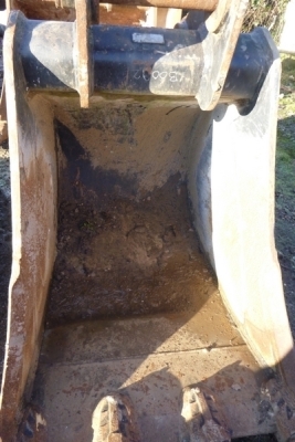 3ft JCB Digging Bucket 80mm Pins - 4