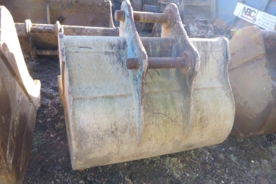 4ft JCB Digging Bucket 65mm Pins - 2