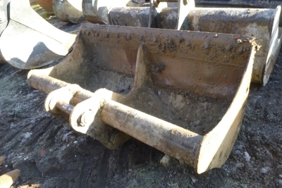 6ft JCB Ditching Bucket 65mm Pins