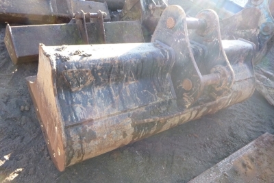 6ft JCB Ditching Bucket 80mm Pins - 2