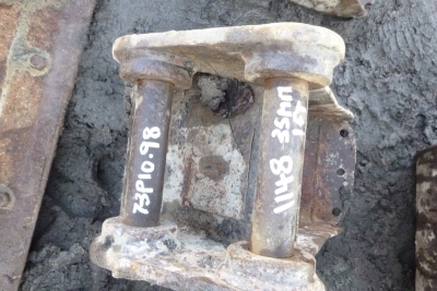 1ft JCB Digging Bucket 35mm Pins - 3