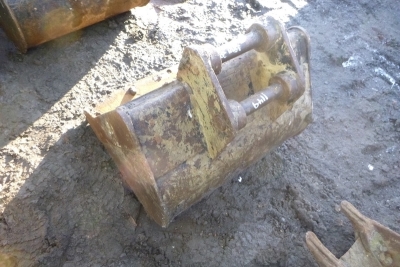 2ft JCB Digging Bucket 35mm Pins - 2