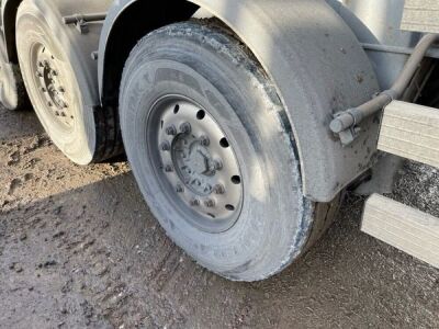 2015 Weightlifter Triaxle Bathtub Alloy Tipping Trailer - 16