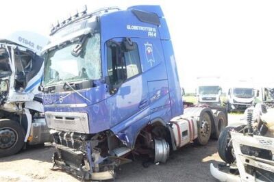 2015 Volvo FH500 6x2 Midlift Tractor Unit