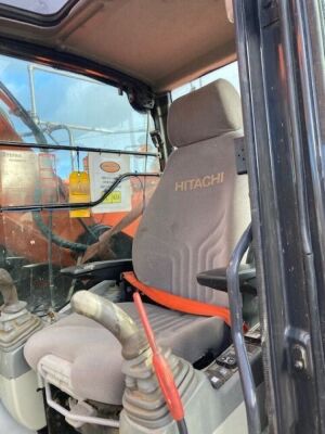 2013 Hitachi ZX225USLC-5B Excavator - 13