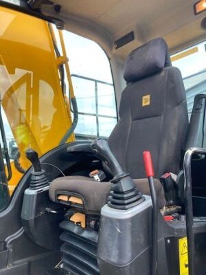 2018 JCB JS131LC Plus Excavator - 17