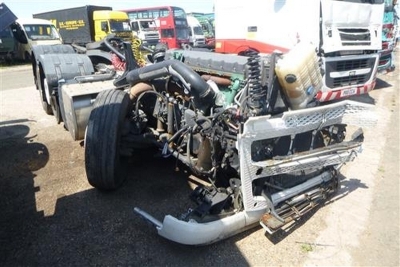 2013 Volvo FH 6x2 Midlift Tractor Unit Chassis - 2