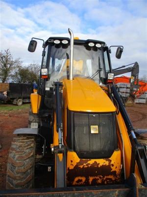 2016 JCB 3CXTT Backhoe Loader - 12