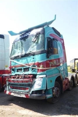 2013 Volvo FH500 6x2 Midlift Tractor Unit