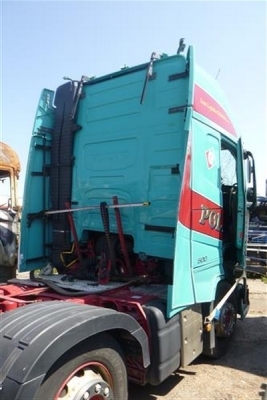 2013 Volvo FH500 6x2 Midlift Tractor Unit - 10