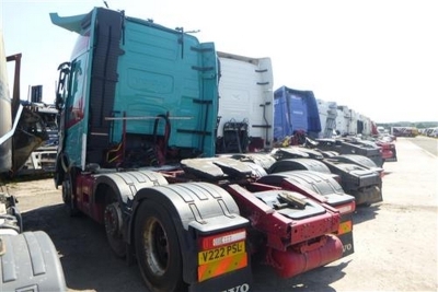 2013 Volvo FH500 6x2 Midlift Tractor Unit - 15